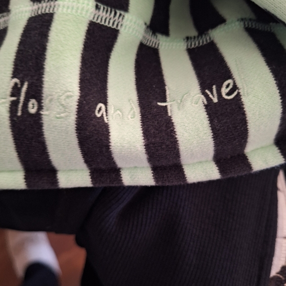 LULULEMON - Picture 10 of 10